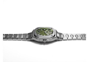 bellandross-BR05-Skeleton-Green-Replica